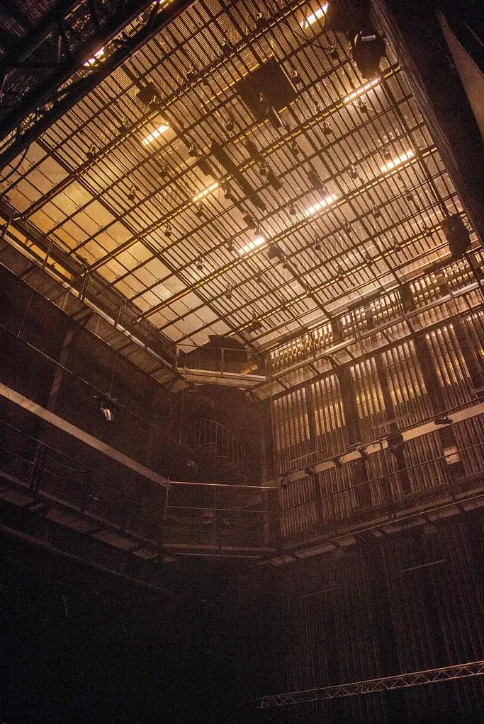 INSTITUTIONEN afgangsforestilling Den Danske Scenekunstskole