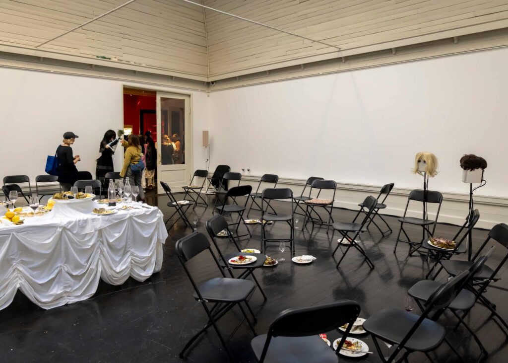 persona non grata the dinner den frie udstillingsbygning