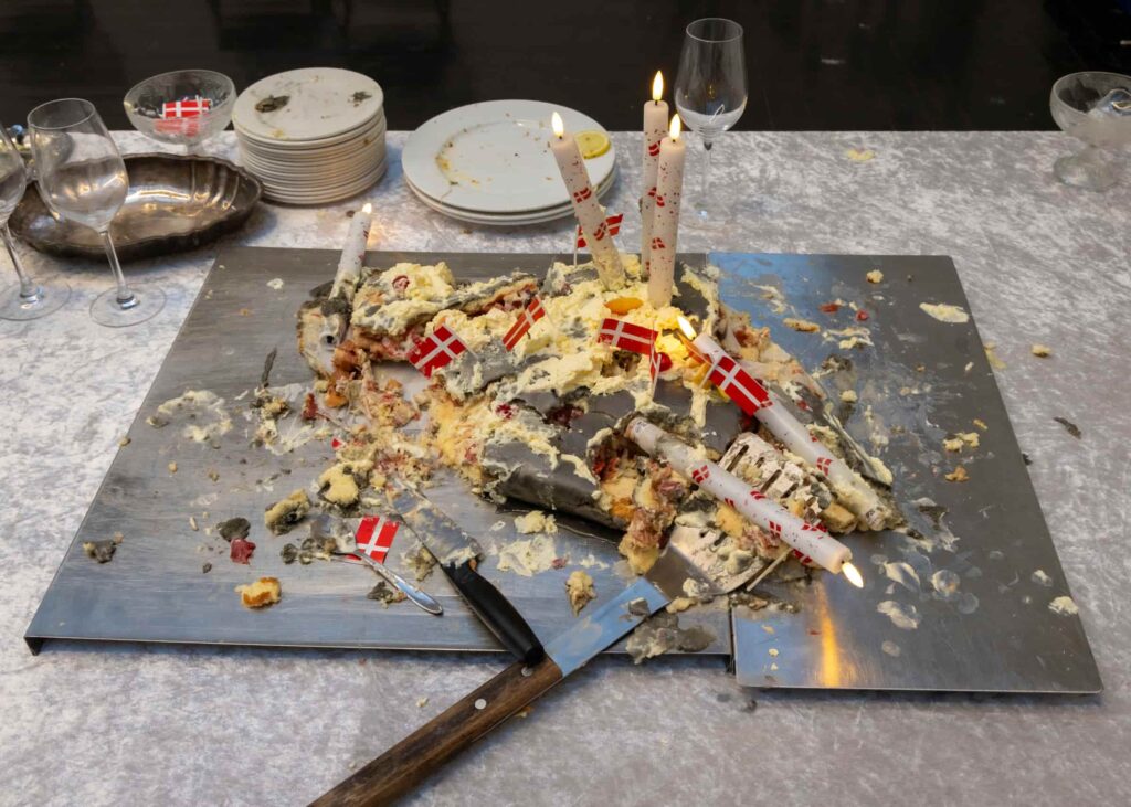 persona non grata the dinner den frie udstillingsbygning